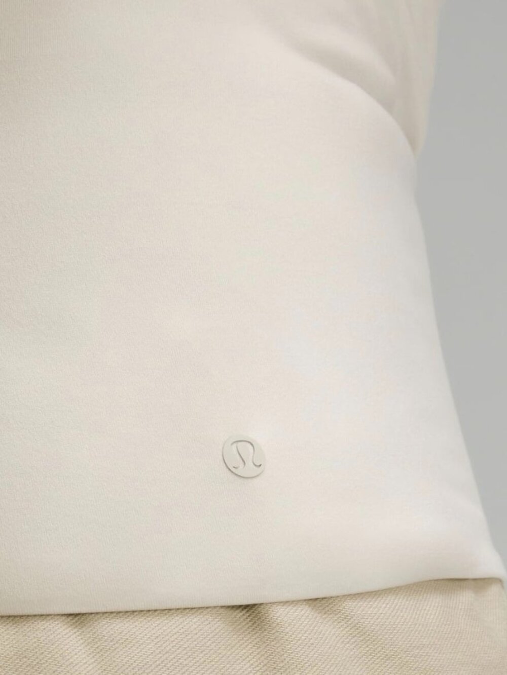 Lululemon Nulu Crewneck Long Sleeve Size M - Picture 3 of 4
